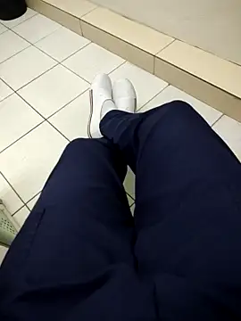 gatmoreno1 online show from 10-03-25, 04:26