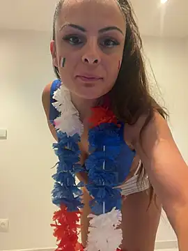 Snapshot of lenalux chatting on 06-30-26, 07:15 lenalux online show from 06-30-26, 07:15
