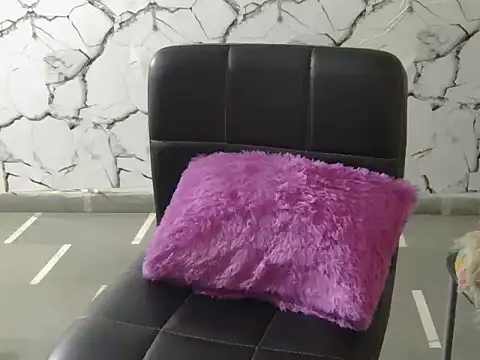 Snapshot of your_kritika chatting on 04-07-26, 05:57 your kritika online show from 04-07-26, 05:57