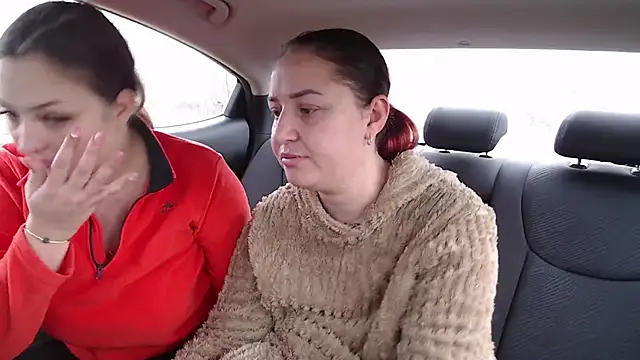 Snapshot of Amy--Samy chatting on 02-14-25, 07:07 Amy--Samy online show from 02-14-25, 07:07