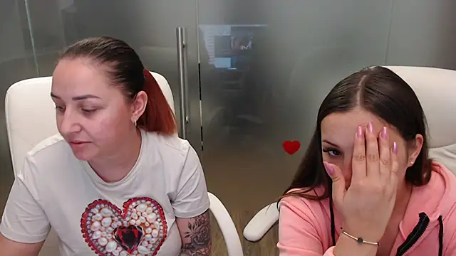 Snapshot of Amy--Samy chatting on 03-15-25, 01:29 Amy--Samy online show from 03-15-25, 01:29