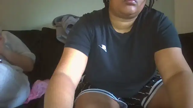 vanilla chocolate23 online show from 12-20-24, 09:54