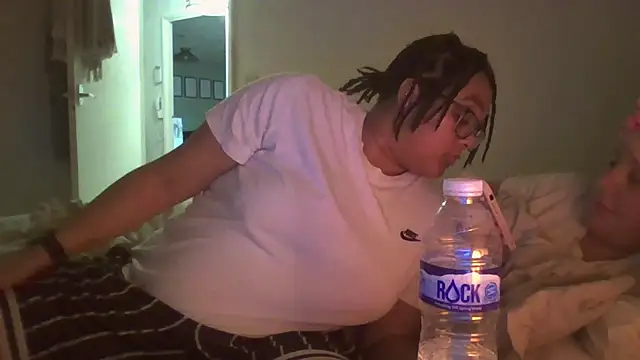 vanilla chocolate23 online show from 01-07-25, 09:46