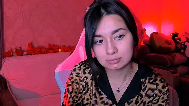 Swee Alicee online show from 10-15-25, 07:47