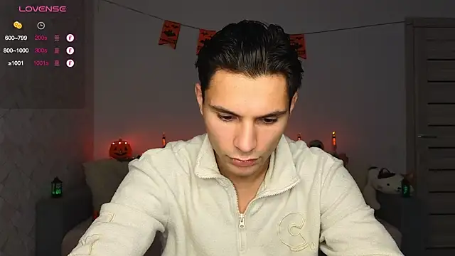 denlover1 online show from 10-13-25, 05:29