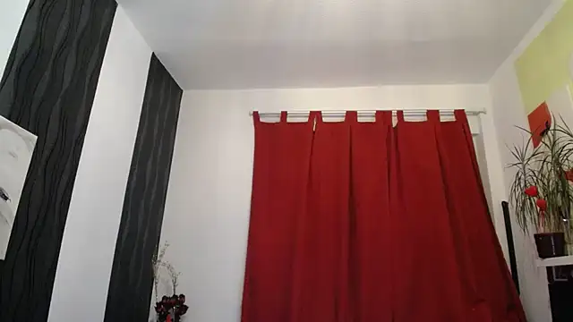 Snapshot of Missnikita6 chatting on 12-14-24, 07:14 Missnikita6 online show from 12-14-24, 07:14