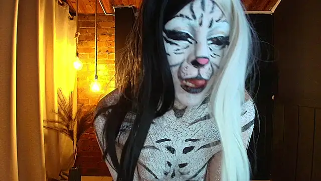 sahra taylor  online show from 10-31-25, 05:08