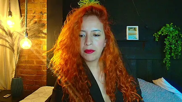 Snapshot of sahra_taylor_ chatting on 02-25-26, 02:16 sahra taylor online show from 02-25-26, 02:16