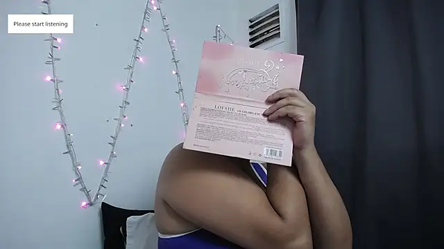 Nicol Love0 online show from 10-31-25, 12:17