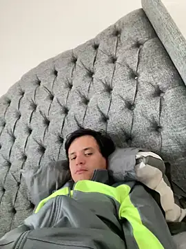 Snapshot of stevego94 chatting on 01-06-25, 05:59 stevego94 online show from 01-06-25, 05:59