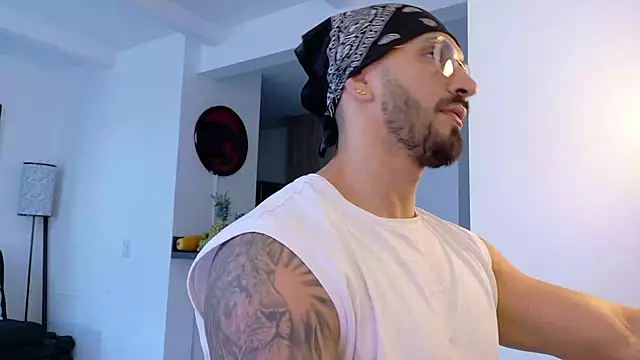 tony muscle online show from 10-25-25, 09:42