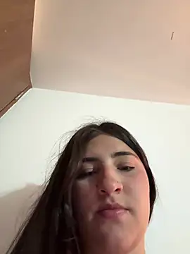 Snapshot of AhriCutte chatting on 02-16-25, 11:16 AhriCutte online show from 02-16-25, 11:16