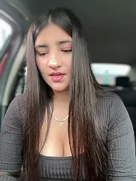 Snapshot of AhriCutte chatting on 02-26-25, 05:28 AhriCutte online show from 02-26-25, 05:28