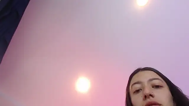 Snapshot of Zoe_Vixen chatting on 12-19-24, 12:01 Zoe Vixen online show from 12-19-24, 12:01