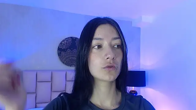 Snapshot of Zoe_Vixen chatting on 01-27-25, 12:05 Zoe Vixen online show from 01-27-25, 12:05