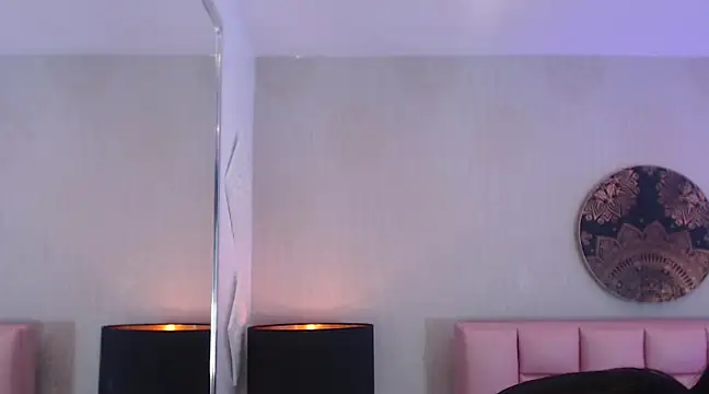 Snapshot of Zoe_Vixen chatting on 02-25-25, 06:09 Zoe Vixen online show from 02-25-25, 06:09
