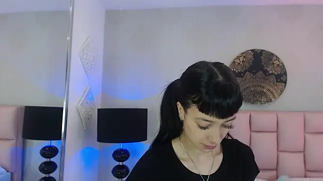 Snapshot of Zoe_Vixen chatting on 03-12-25, 12:04 Zoe Vixen online show from 03-12-25, 12:04