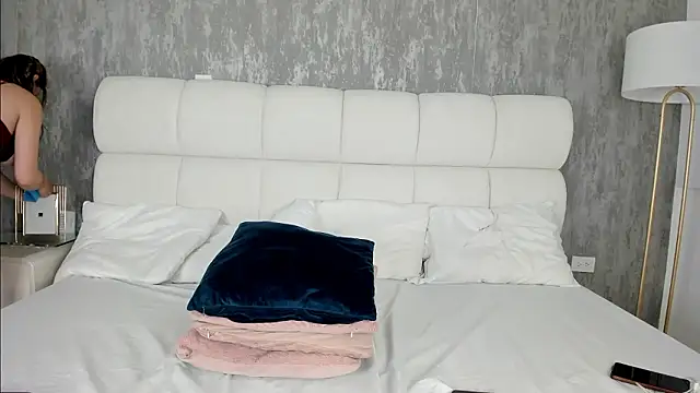 mayragonzpe   online show from 03-02-26, 09:32