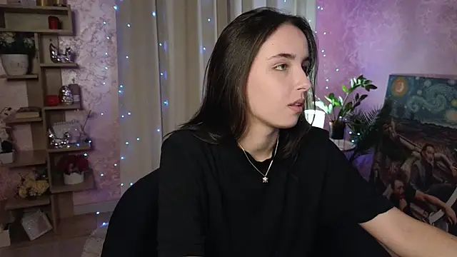 AuroraAksnesss online show from 12-03-24, 02:49