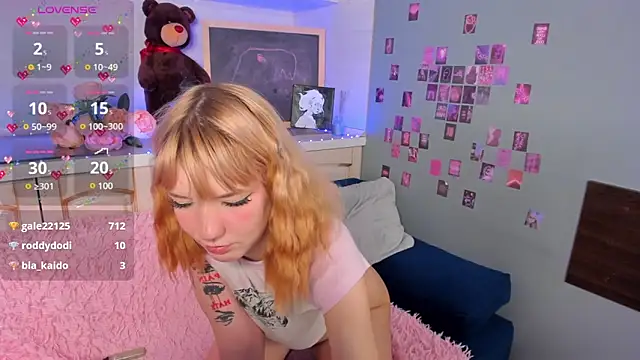 Linablueeyed online show from 02-18-25, 02:27