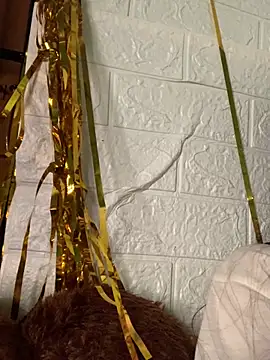 Snapshot of Sweety_008 chatting on 02-04-25, 10:32 Sweety 008 online show from 02-04-25, 10:32