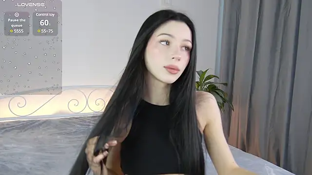 CherryJ  online show from 01-19-25, 07:36