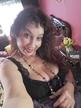 Snapshot of GypsyEsmeralda chatting on 04-28-26, 07:13 GypsyEsmeralda online show from 04-28-26, 07:13