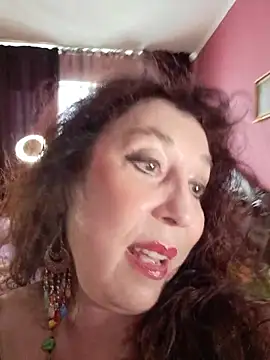 Snapshot of GypsyEsmeralda chatting on 05-20-26, 06:08 GypsyEsmeralda online show from 05-20-26, 06:08