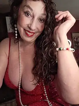 Snapshot of GypsyEsmeralda chatting on 06-04-26, 06:41 GypsyEsmeralda online show from 06-04-26, 06:41