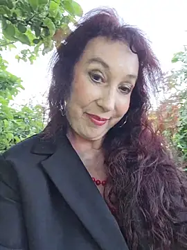 Snapshot of GypsyEsmeralda chatting on 06-11-26, 03:26 GypsyEsmeralda online show from 06-11-26, 03:26
