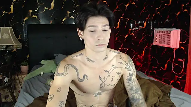 Apolo Hidalgo01 online show from 11-04-25, 10:42