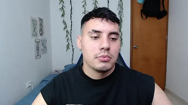 Donovanarmyy online show from 10-17-25, 08:44