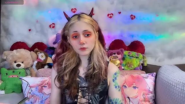 Snapshot of _Devill_Baby chatting on 04-28-26, 07:41 Devill Baby online show from 04-28-26, 07:41
