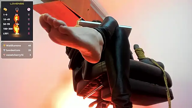 charlotte joliedart online show from 03-18-25, 08:03