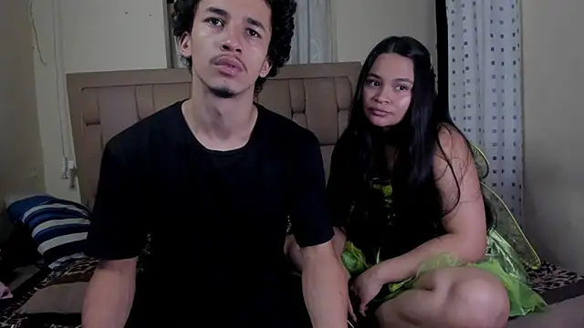 Snapshot of stepcouple_XXX chatting on 10-21-25, 12:11 stepcouple XXX online show from 10-21-25, 12:11