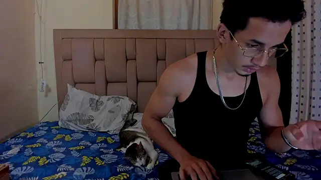 Snapshot of stepcouple_XXX chatting on 11-06-25, 11:48 stepcouple XXX online show from 11-06-25, 11:48