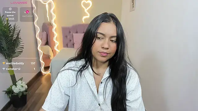 Snapshot of kendra_tay chatting on 01-25-25, 06:45 kendra tay online show from 01-25-25, 06:45
