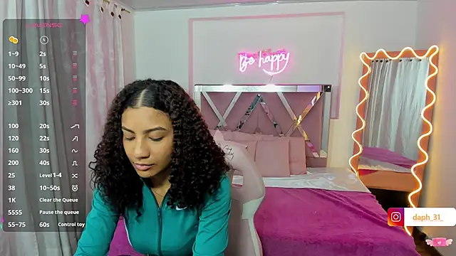 Daphnne tay online show from 03-20-25, 03:02