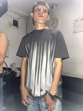 Snapshot of Daddyrich_632 chatting on 02-14-26, 06:43 Daddyrich 632 online show from 02-14-26, 06:43