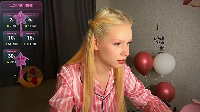 lisa barbie online show from 12-20-24, 03:14