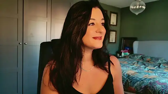 flatwhite0 online show from 11-25-25, 10:37