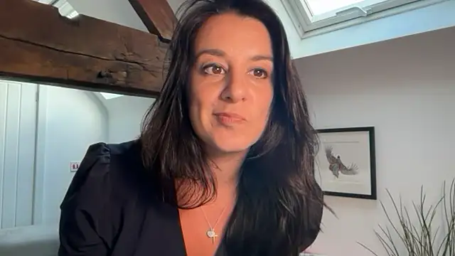 flatwhite0 online show from 06-02-26, 06:10
