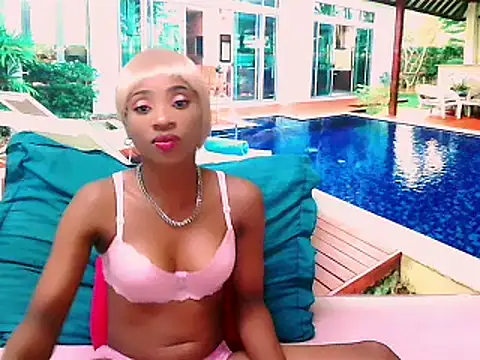 Snapshot of EbonyCreamy69 chatting on 02-12-25, 09:33 EbonyCreamy69 online show from 02-12-25, 09:33