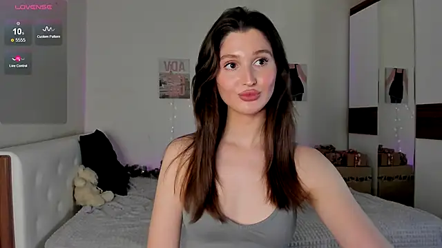 Snapshot of tender_babyy chatting on 12-25-24, 02:23 tender babyy online show from 12-25-24, 02:23