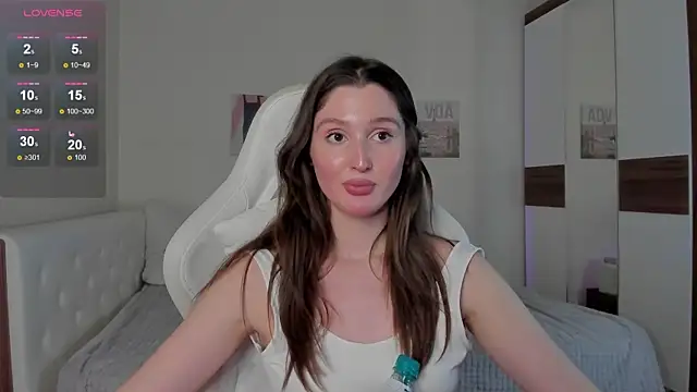 Snapshot of tender_babyy chatting on 02-09-25, 07:41 tender babyy online show from 02-09-25, 07:41