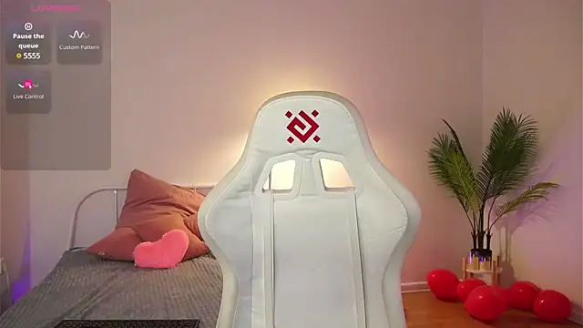 Snapshot of tender_babyy chatting on 03-06-25, 11:36 tender babyy online show from 03-06-25, 11:36