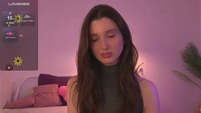 Snapshot of tender_babyy chatting on 09-25-25, 12:31 tender babyy online show from 09-25-25, 12:31