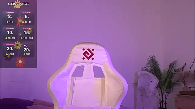 Snapshot of tender_babyy chatting on 10-29-25, 01:24 tender babyy online show from 10-29-25, 01:24