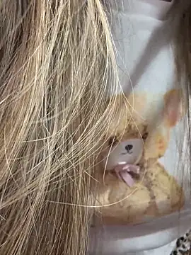 viviandaimond1 online show from 10-06-25, 06:38