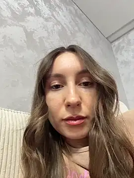 viviandaimond1 online show from 01-06-26, 07:17